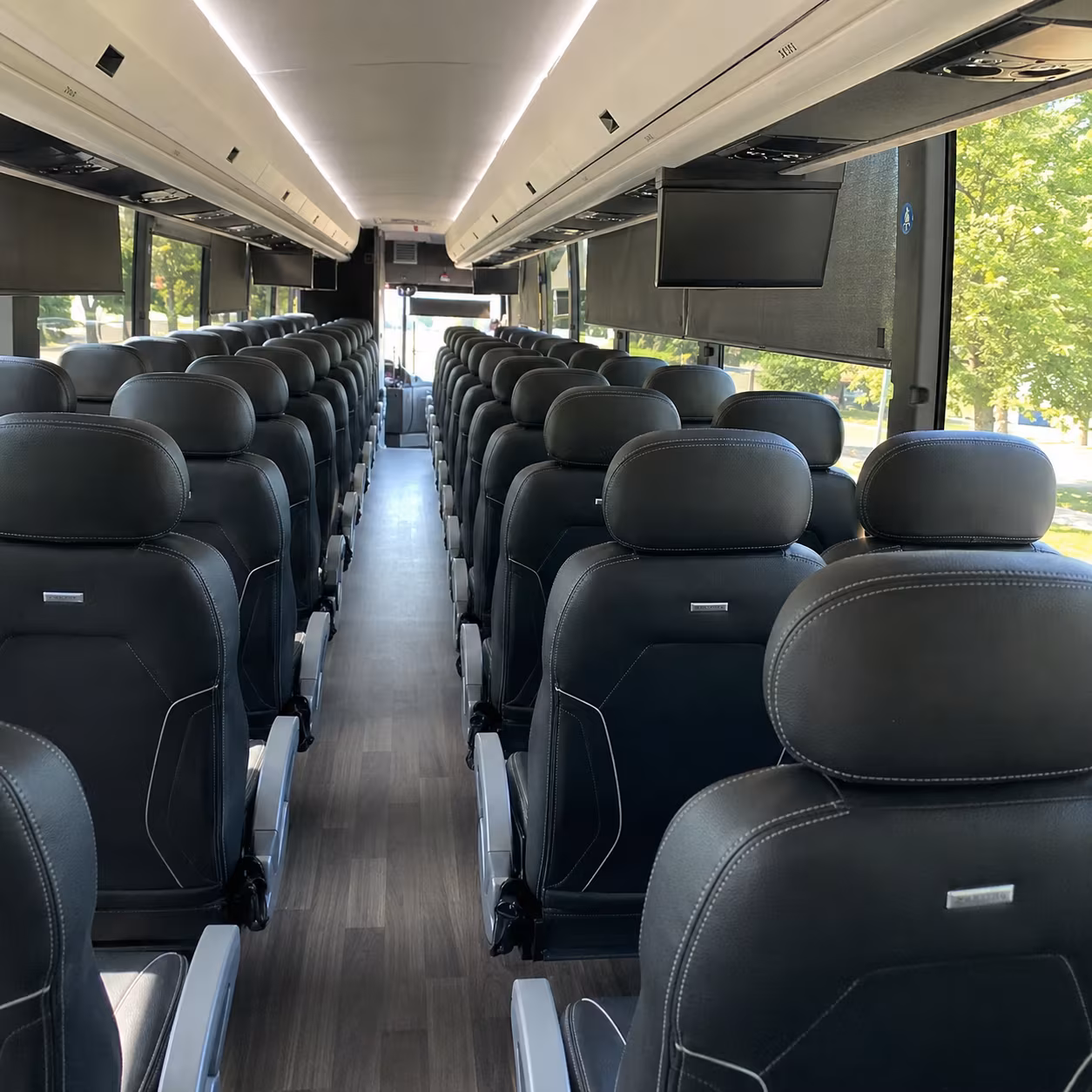 cambridge charter bus