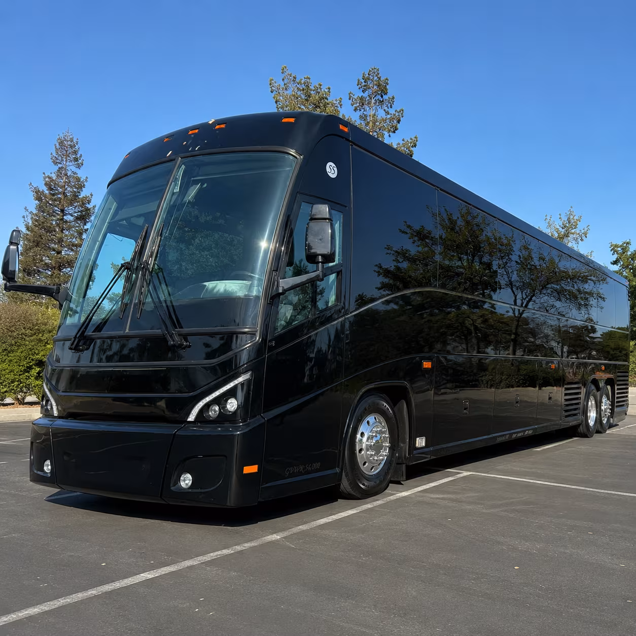 cambridge spacious private event charter bus rentals in cambridge