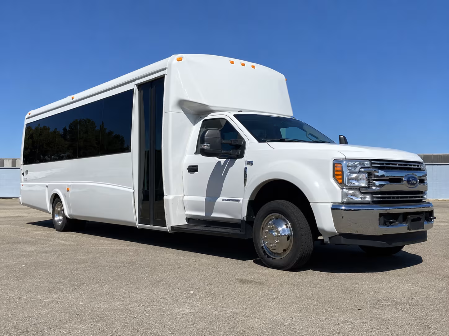 how the distance and duration of your trip affect charter bus rates in new bedford