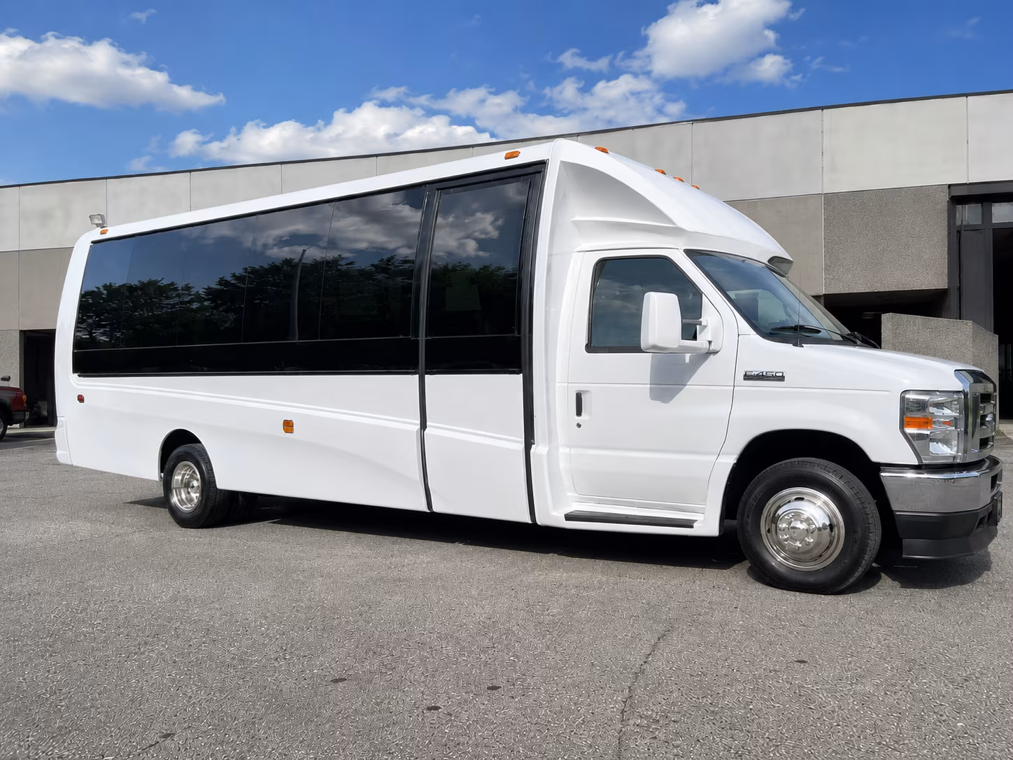 the easy way to arrange group transportation to cape cod newport and beyond