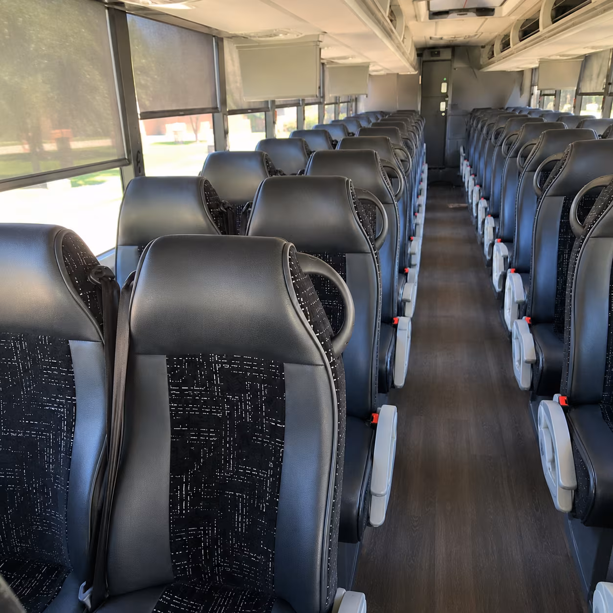 warwick comfortable charter bus rentals for warwick school field trips